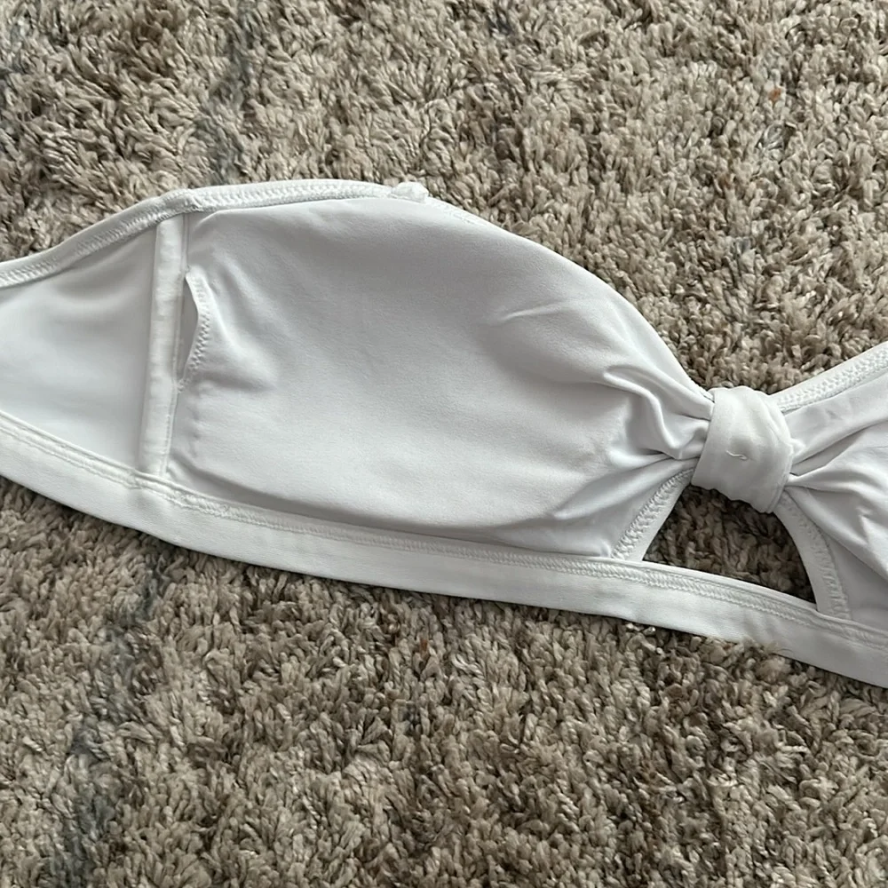 NWT VS PINK Lightly lined bandeau white bikini top - Picture 6 of 10